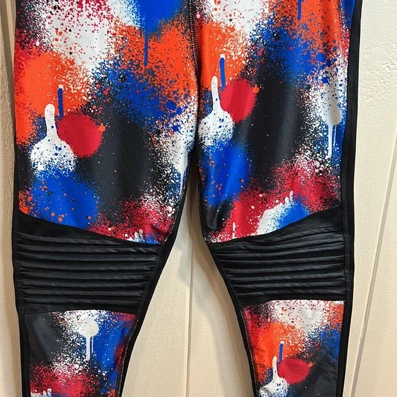 Zumba Must Move Ankle Workout Leggings - Picture 3 of 8